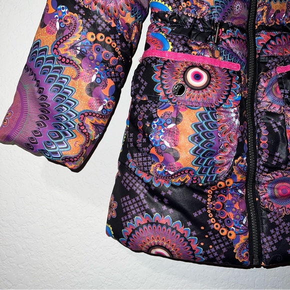 Desigual girls puffer jacket with kaleidoscope print - Picture 3 of 7